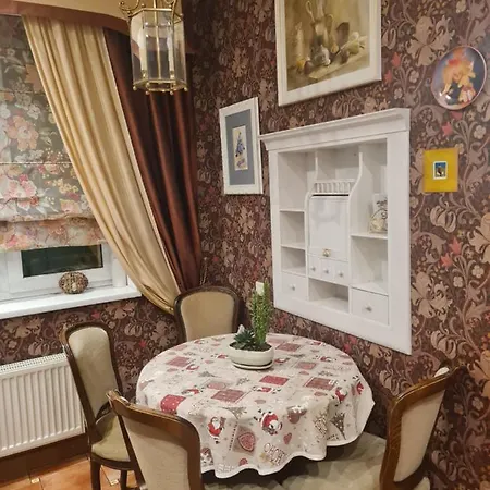 Kiss Apartment